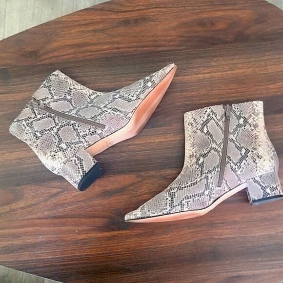 Corso Como Women’s Snakeskin Leather Ankle Boots Reptilecore Luxe Pointed Toe 9M - Picture 2 of 8